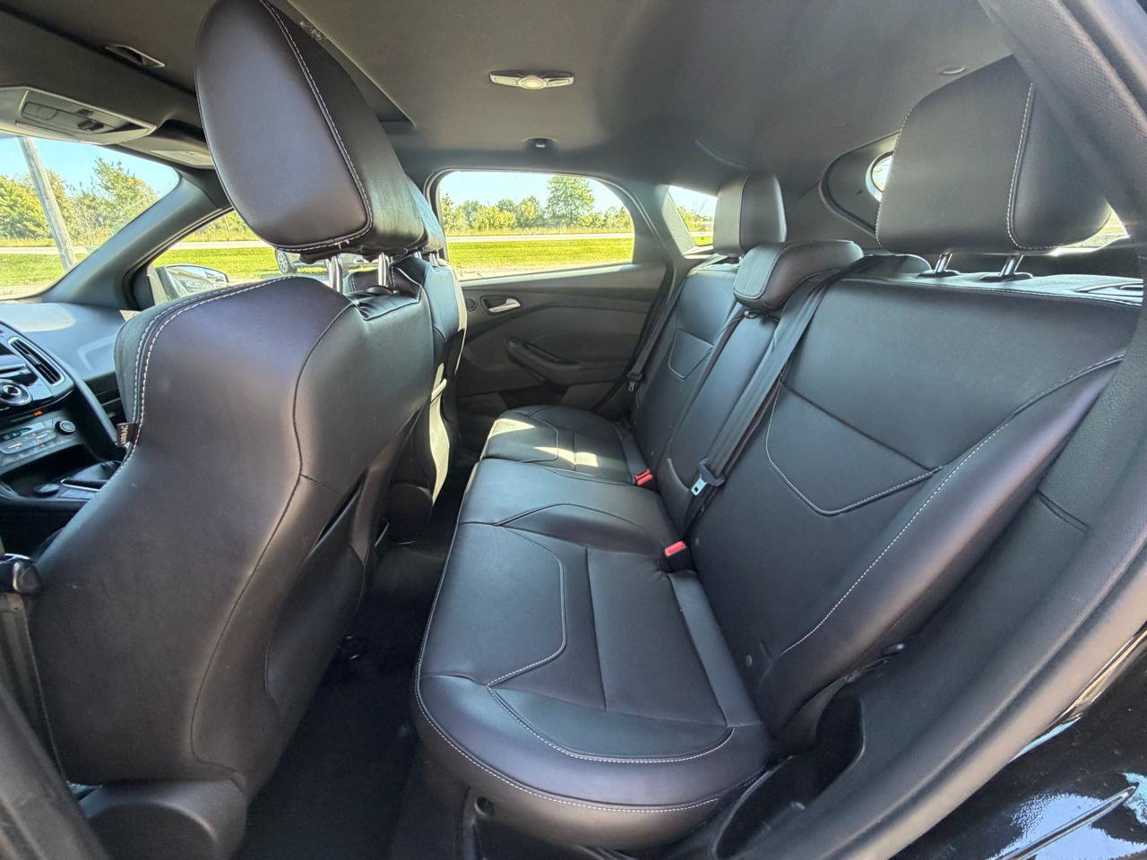 Used 2018 Ford Focus ST FWD image 22