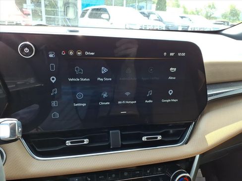 Certified 2025 Chevrolet Equinox ACTIV w/ Convenience Package III AWD/4WD image 16