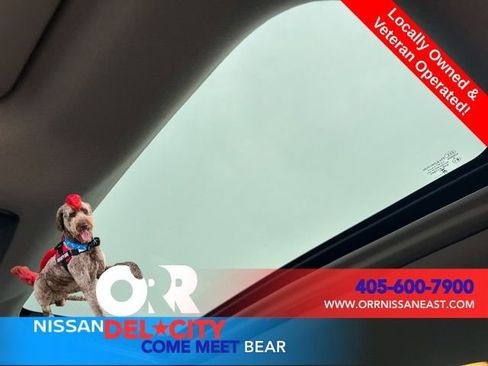 Used 2025 Nissan Sentra SR w/ SR Premium Package FWD image 28