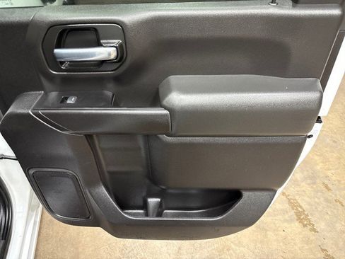 Used 2022 Chevrolet Silverado 2500 LT w/ Convenience Package image 21
