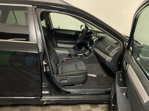 Used 2019 Subaru Outback 2.5i Premium w/ Popular Package #2 AWD/4WD image 37