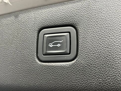 Used 2021 Chevrolet Blazer Premier w/ Driver Confidence II Package image 19