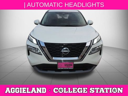 Certified 2023 Nissan Rogue SV FWD image 10