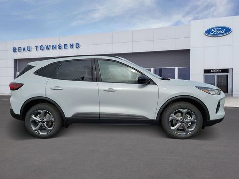 New 2026 Ford Escape ST-Line w/ Tech Pack #1 image 3