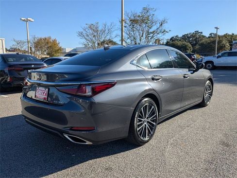 Used 2024 Lexus ES 350 w/ Premium Package image 5