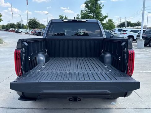 Used 2023 Toyota Tundra SR5 AWD/4WD image 27