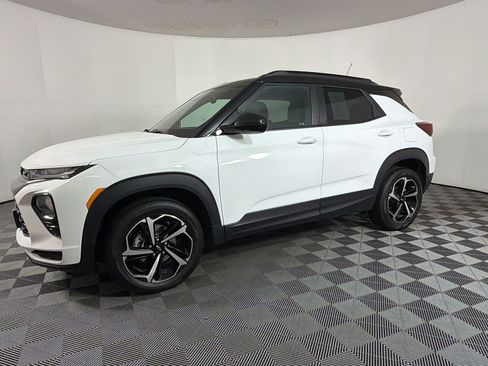 Used 2023 Chevrolet TrailBlazer RS AWD/4WD image 23