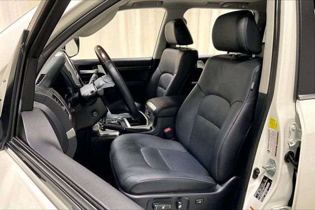 Used 2018 Toyota Land Cruiser AWD/4WD image 25