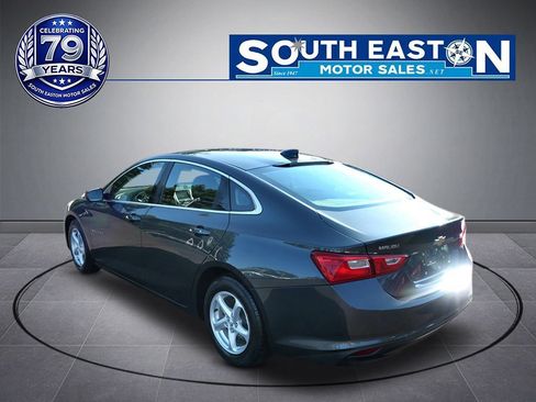 Used 2017 Chevrolet Malibu LS FWD image 5