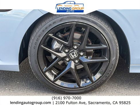Used 2023 Honda Civic Sport image 9