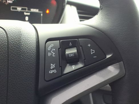 Used 2022 Chevrolet Trax LT w/ Premium Seat Package image 19