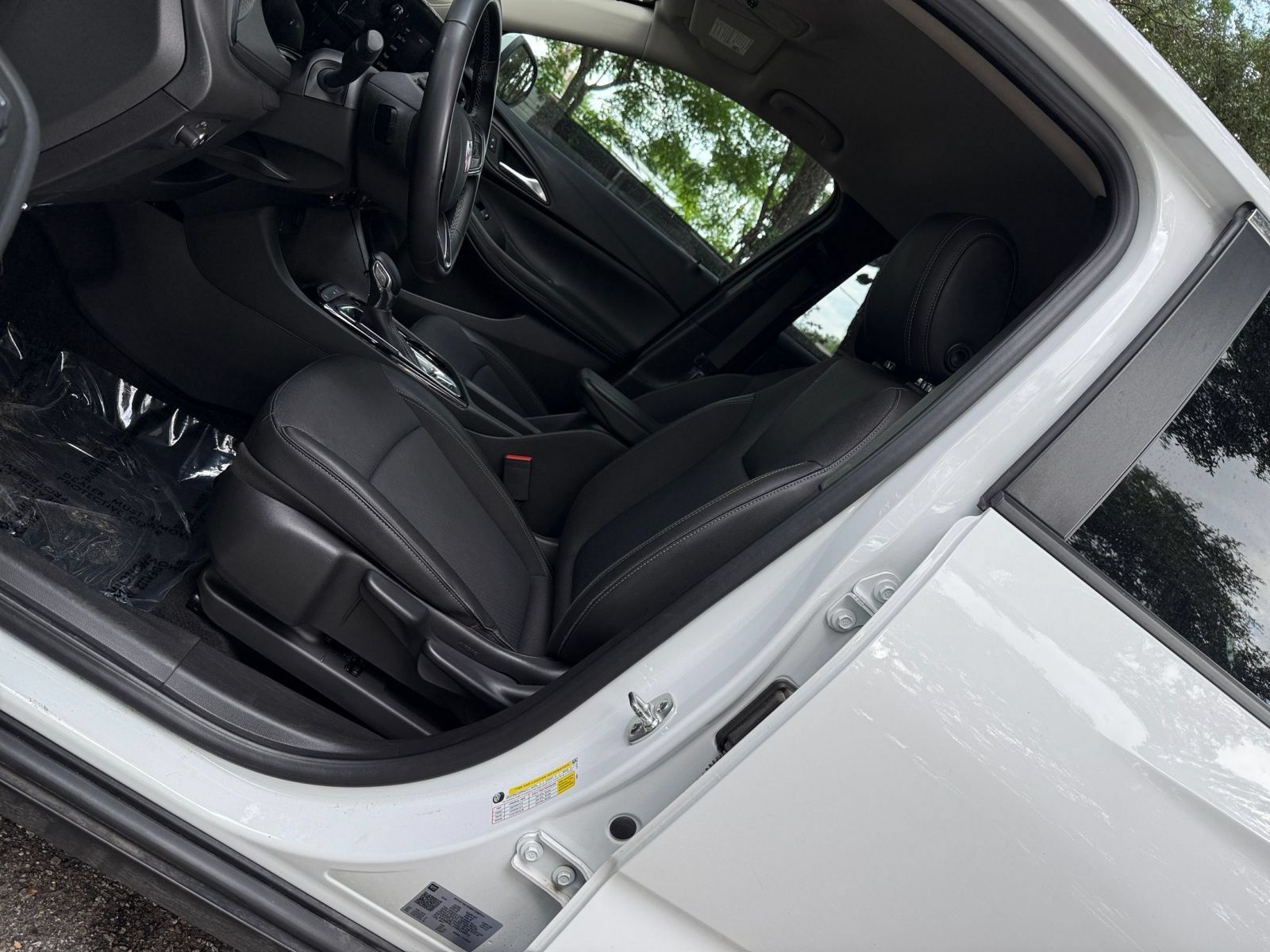 Used 2025 Buick Encore GX Preferred FWD image 22
