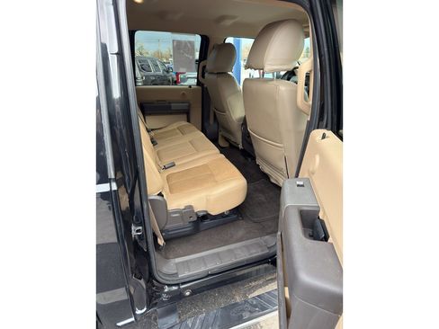 Used 2011 Ford F250 Lariat w/ Lariat Interior Pkg image 11