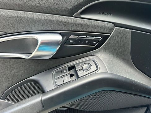 Certified 2017 Porsche 718 Boxster image 18