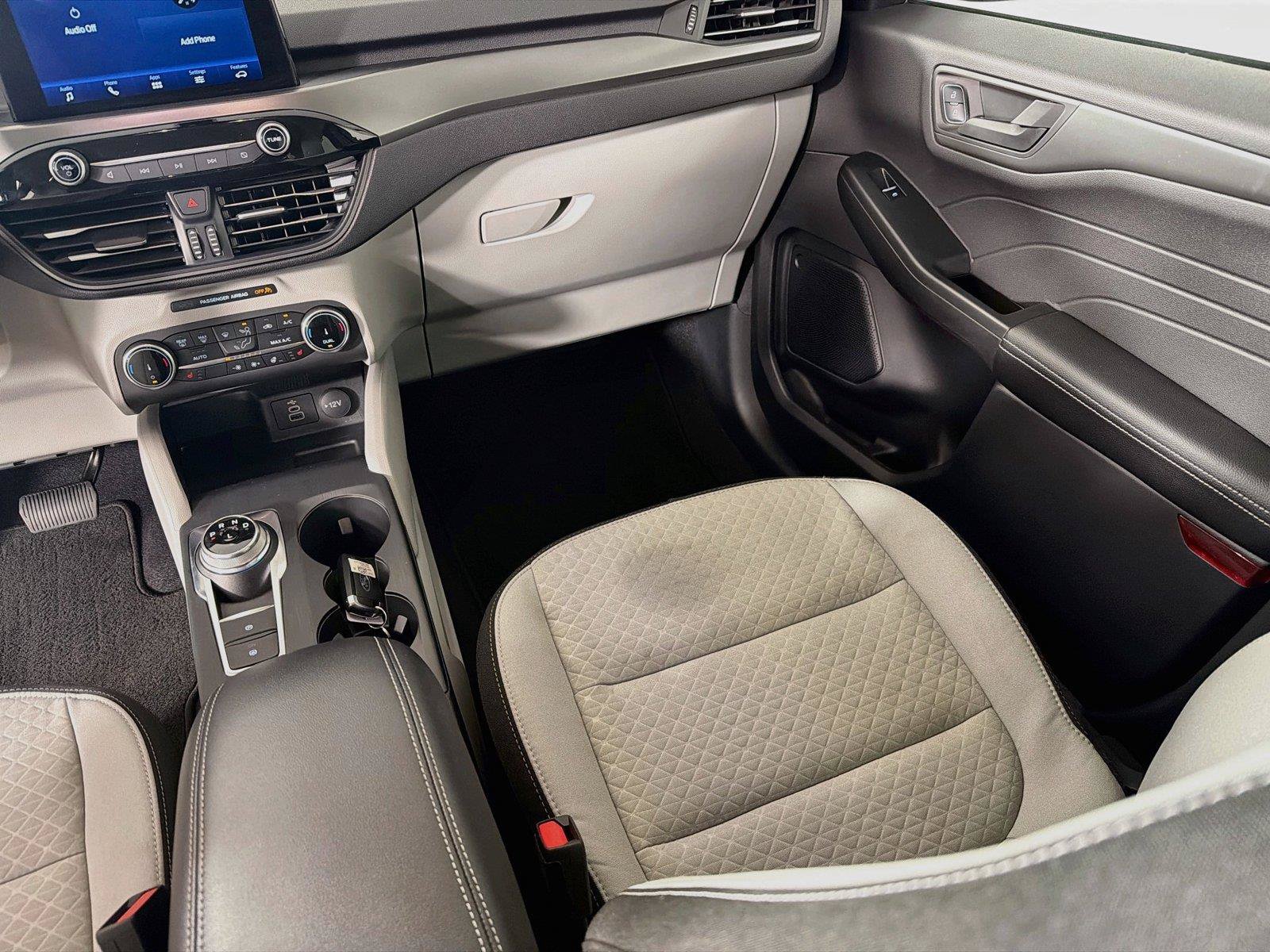 Used 2026 Ford Escape Active w/ Cold Weather Package AWD/4WD image 27