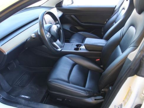 Used 2019 Tesla Model 3 Long Range image 8