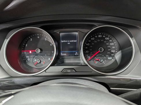 Used 2019 Volkswagen Tiguan SE image 22