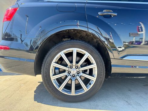 Used 2018 Audi Q7 3.0T Prestige w/ Prestige Package image 26