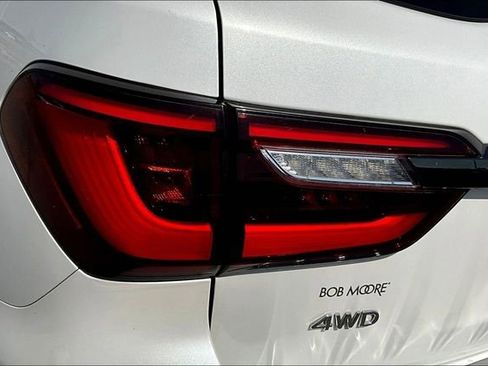 Used 2022 INFINITI QX80 Premium Select w/ Cargo Package image 31