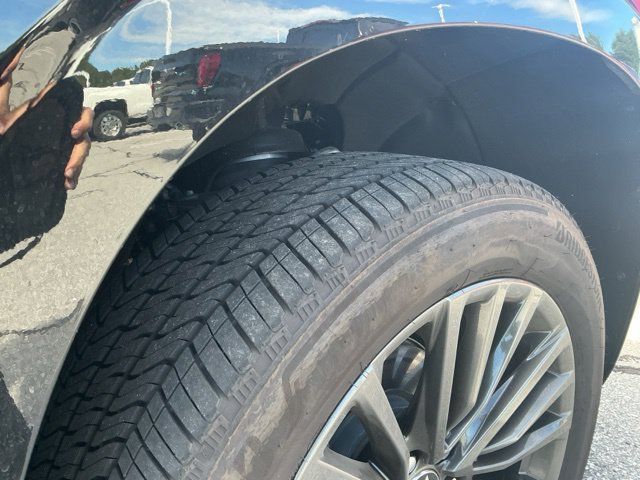 Used 2026 Cadillac Escalade Platinum Sport AWD/4WD image 11