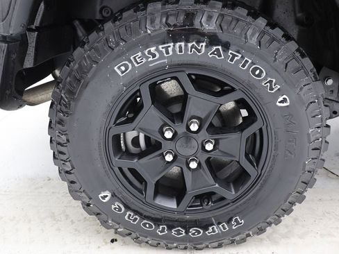 Used 2023 Jeep Wrangler Unlimited w/ Cold Weather Group image 10