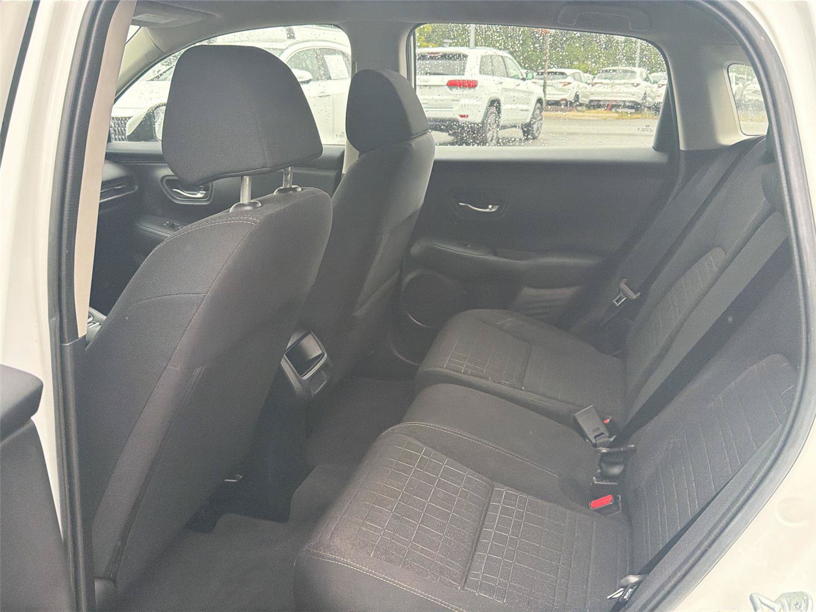 Certified 2024 Honda HR-V LX image 27