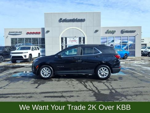 Used 2023 Chevrolet Equinox LT FWD image 1