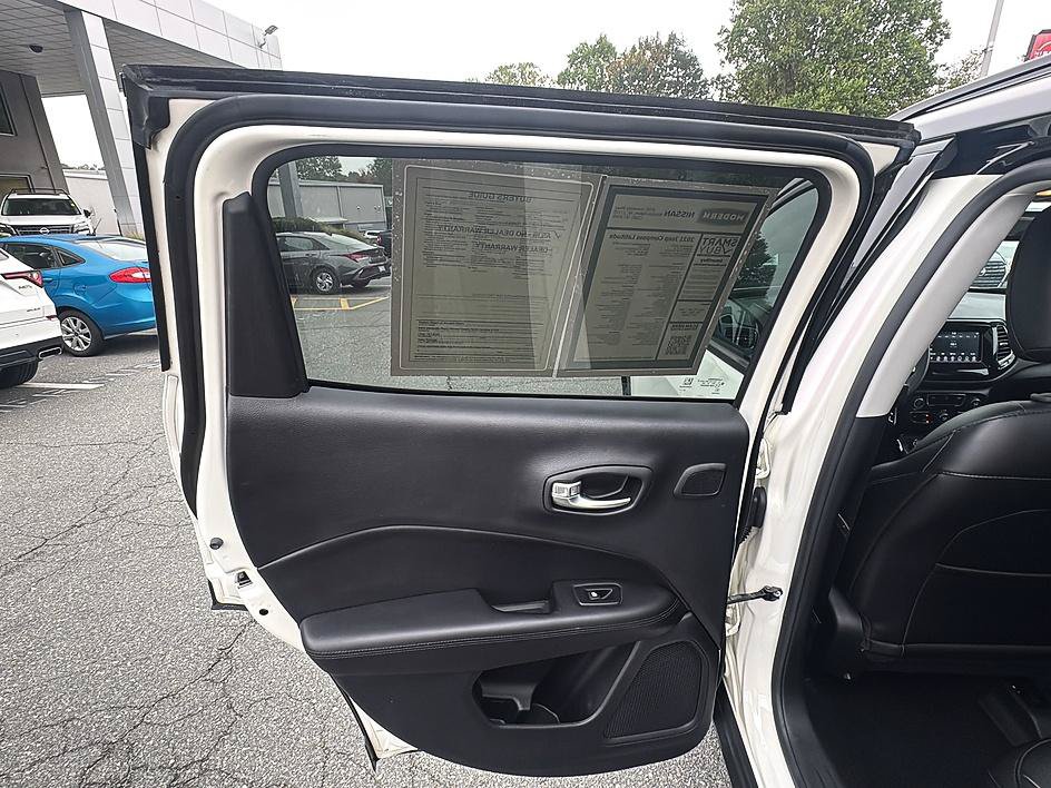 Used 2021 Jeep Compass Latitude w/ Sun and Sound Group AWD/4WD image 22