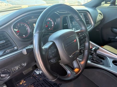Used 2022 Dodge Challenger GT w/ Blacktop Package RWD image 9