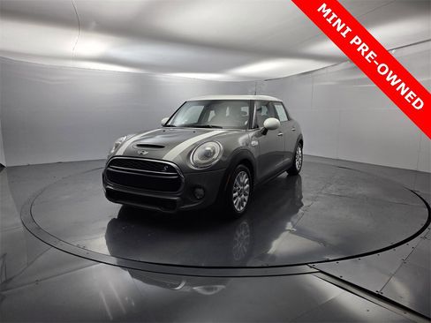 Used 2015 MINI Cooper S image 4