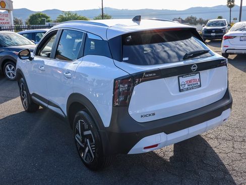 New 2026 Nissan Kicks SV image 6