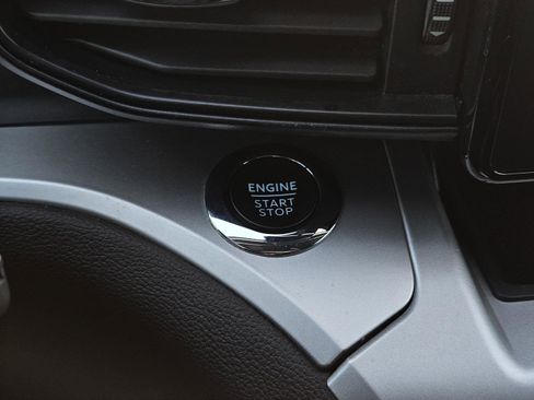 Used 2022 Ford Explorer XLT w/ Class IV Trailer Tow Package image 20