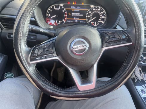 Used 2019 Nissan Altima 2.5 SV FWD image 12