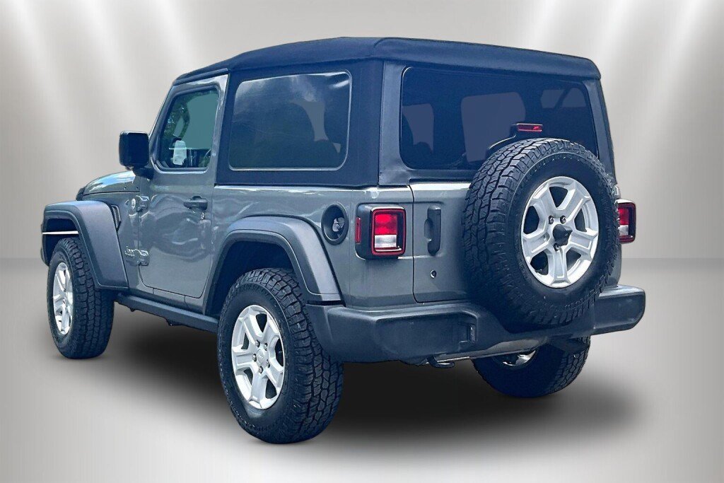 Used 2019 Jeep Wrangler Sport AWD/4WD image 4