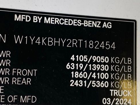 Used 2024 Mercedes-Benz Sprinter 2500 image 25