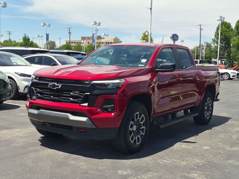 Used 2023 Chevrolet Colorado Z71 w/ Z71 Convenience Package 2 AWD/4WD image 10