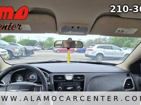 Used 2012 Chrysler 200 LX FWD image 36