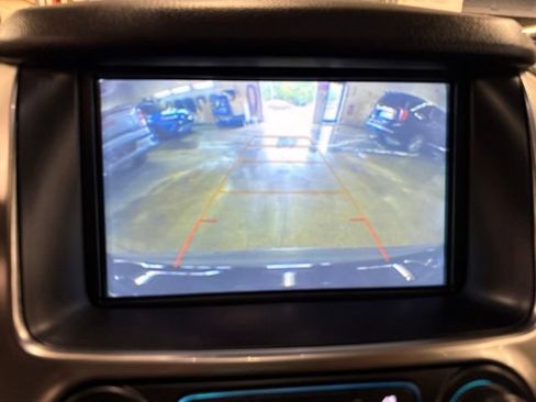 Used 2019 Chevrolet Tahoe LT w/ Luxury Package AWD/4WD image 16