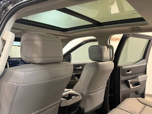 Used 2024 Toyota Tundra Limited image 37