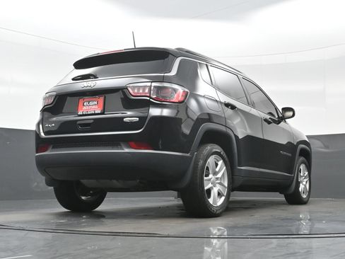 Used 2022 Jeep Compass Latitude AWD/4WD image 28