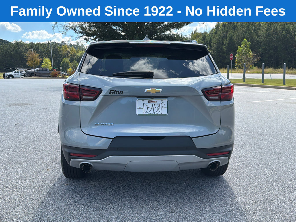 Used 2024 Chevrolet Blazer LT w/ Convenience Package FWD image 6
