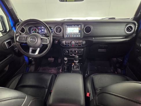 Used 2022 Jeep Wrangler Unlimited Sahara image 29