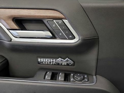 Used 2024 Chevrolet Silverado 1500 High Country w/ High Country Premium Package image 27