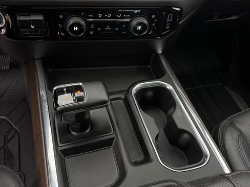 Used 2023 Chevrolet Silverado 1500 High Country w/ High Country Premium Package image 23