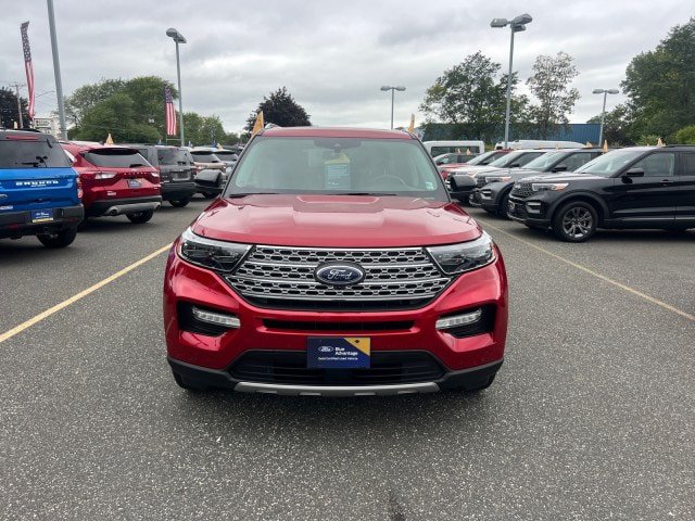Used 2022 Ford Explorer Limited w/ Equipment Group 301A AWD/4WD image 2