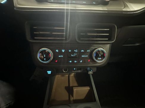 Certified 2023 Ford Maverick Lariat w/ Lariat Luxury Package AWD/4WD image 29