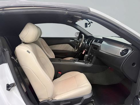 Used 2014 Ford Mustang Premium RWD image 13