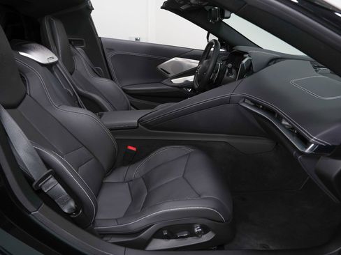 Used 2023 Chevrolet Corvette Stingray Preferred Cpe w/ Z51 Performance Package RWD image 28