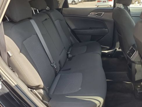 Used 2025 Kia Sportage LX FWD image 26
