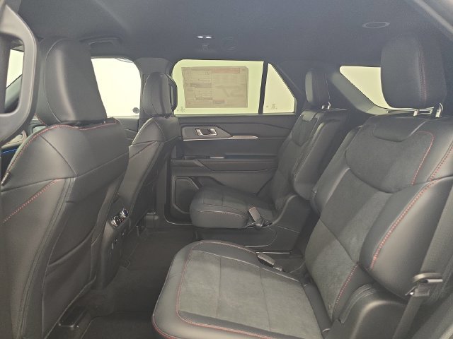 Used 2026 Ford Explorer ST AWD/4WD image 19